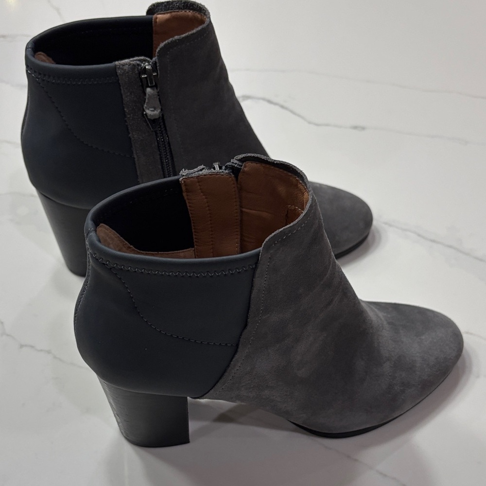 Vionic Gray Suede Ankle Booties with Black Heel - Picture 7 of 15